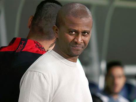 דגו. יכול לחייך (אלן שיבר)