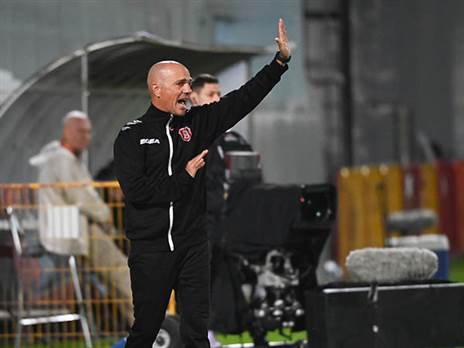 יצליח לשנות את העונה? (ברני ארדוב)