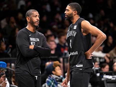 קווין אולי ומיקאל ברידג`ס (Kostas Lymperopoulos/NBAE via Getty Images)