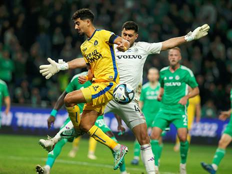 השוער הבכיר. כיוף (אלן שיבר)