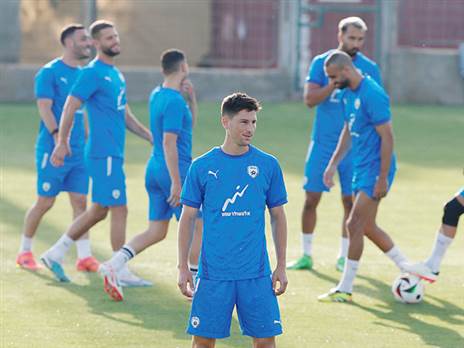 “לא מתכוונים להוות תפאורה“ (אלן שיבר)