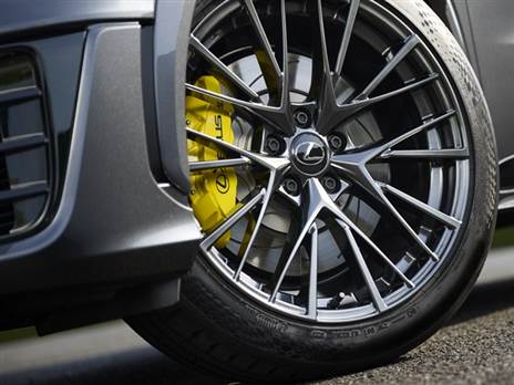 אם הקליפרים האדומים לא באים לכם בטוב, אפשר לבחור גם בצהוב