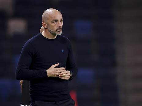 “קשה להשוות לעונה שעברה“. לאזטיץ` (אלן שיבר)