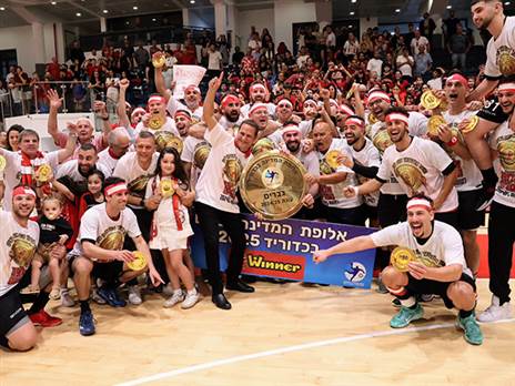 (הדר ואן קולא, איגוד הכדוריד)