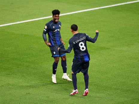 פאצ`וקה עוד הספיקה לחגוג את השוויון (GETTY)