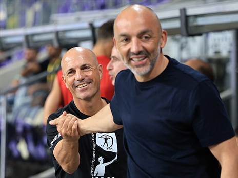 לאזטיץ`. מאמן העונה של לחמן (אלן שיבר)