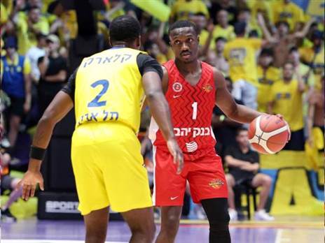 התחיל נהדר. הארפר (צילום: אלן שיבר)