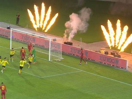 כך זה נראה אחרי השער