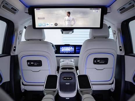 מסך “31.3 שיורד מהתקרה