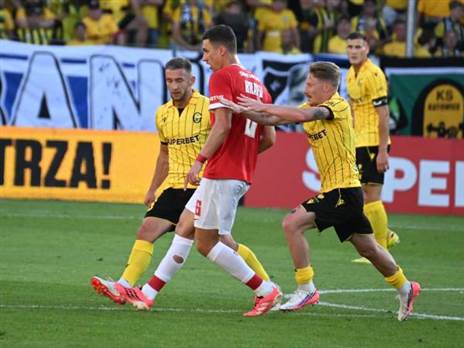 חי, דקה 70: קטוביץ` - הפועל תל אביב 1:0