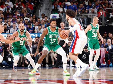 Brian Sevald/NBAE via Getty Images