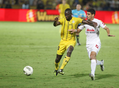 יחבור למאיוקה ביאנג בויז? קונאטה (אלן שיבר)