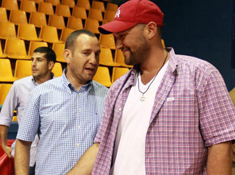 כבר לא ילחש על אוזנו. קליין עם גומא אגאייר (מגד גוזני, וואלה)