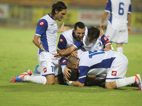 יאללה, לפלייאוף (אלן שיבר)