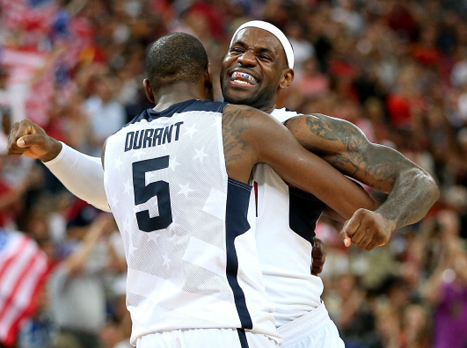 דוראנט ולברון, זכו לסיקור מלכותי תוצרת כחול-לבן (gettyimages)