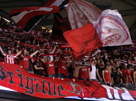 סערה מתקרבת למועדון האדום (צילום: אתר המנהלת)