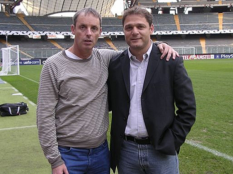 יחסים קרובים. ישי מור ואלי דריקס