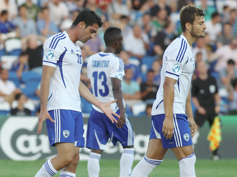 כואב, כואב. שחקני ישראל מרגישם פספוס (צילום: אלן שיבר)