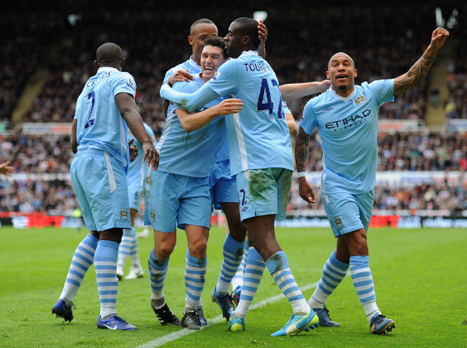 יקבלו חיזוק. שחקני סיטי חוגגים (gettyimages)
