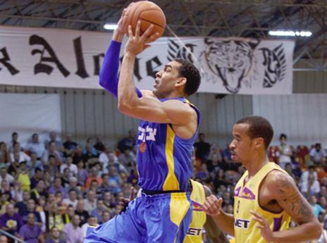 החזרה שלו מרגשת, אבל בלי סמית זה לא שווה (אלן שיבר)