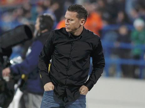 בכר. מתי הוא יסדר לשחקנים שלו את הראש?