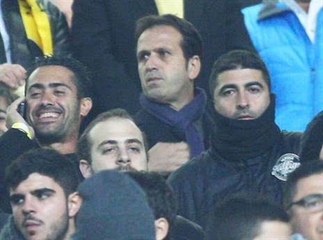 רוני לוי מתרשם מהיציע