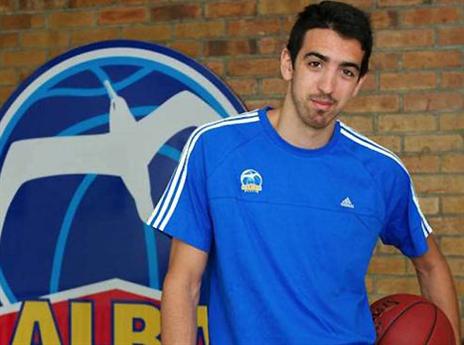 "אולי יש חוסר בטחון ללכת עם שחקן צעיר" (צילום מסך, בילד)