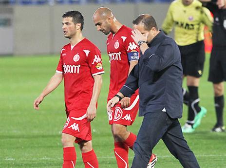 ייאלצו להתרכז בליגה. בן שמעון ושחקניו
