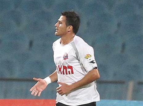 לאלה. שוב בהרכב