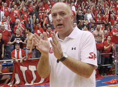 הכל תלוי בו (צילום: אלן שיבר)