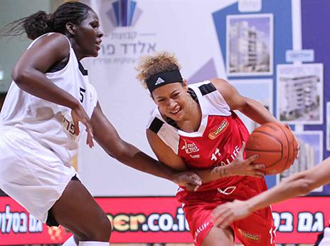 מי תספוג הפסד פלייאוף ראשון? (אלונה חליוא)