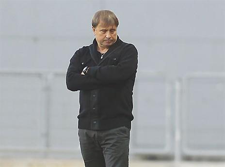 יצא מאוכזב. לוי (אלן שיבר)