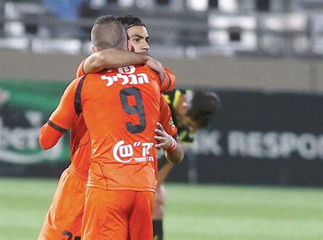 שמחים וטובי לב (אלן שיבר)