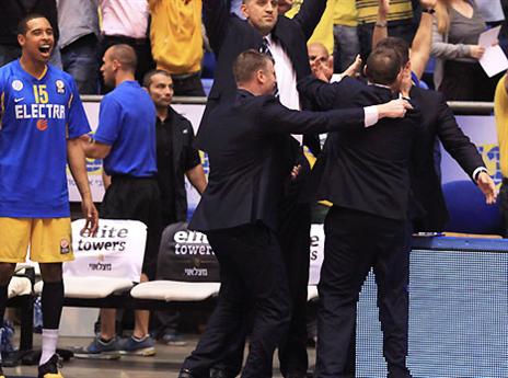 והמנצח הגדול של הערב (אלן שיבר)