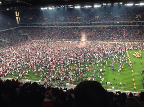 עוד קצת מהטירוף על כר הדשא