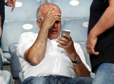 לוזון בוכה במושבה