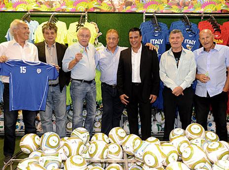 נבחרת 1970 הגיעה, גם כוכבי ההווה (כל התמונות: מורג ביטן)