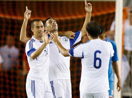 תמונה שלא ראינו זמן רב. שחקני הנבחרת חוגגים (gettyimages)