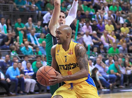 היקמן. ההגנה לא סיפקה את בלאט (אלן שיבר)