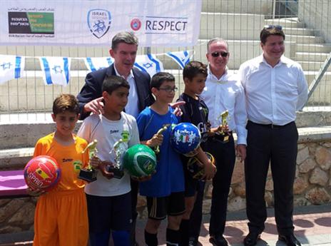 להוריד את הכובע