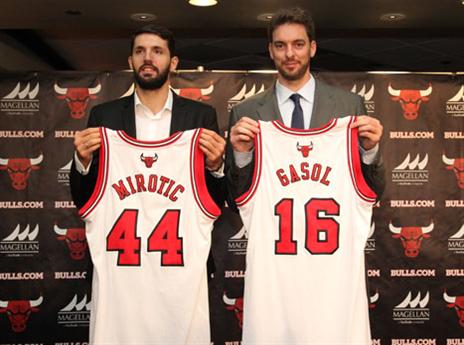 פאו גאסול ומירוטיץ'. שיקגו עשתה צעד קדימה (gettyimages)