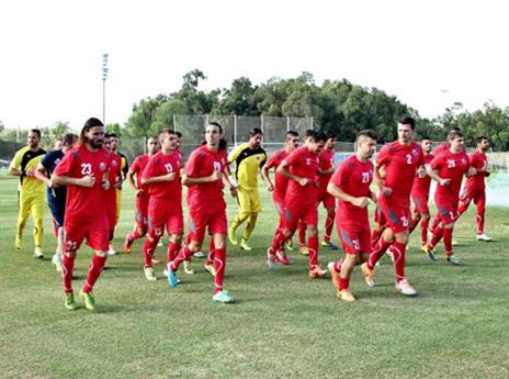 שחקני הפועל חיפה. לא אהבו את דבריו של הבעלים