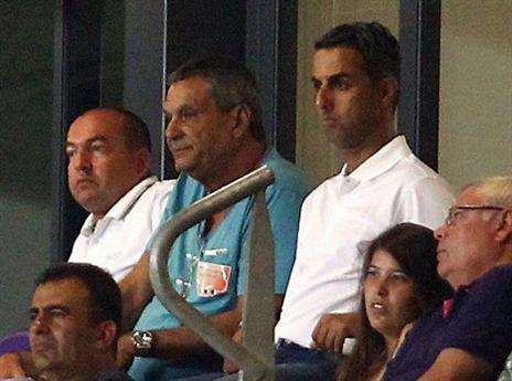 שביעות רצון. ברקוביץ' (עודד קרני)