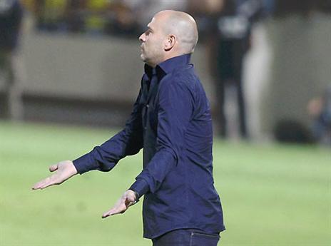 העיקר שברקו מבסוט. דומב (אלן שיבר)