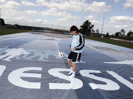 העולם לרגליו (GETTYIMAGES)