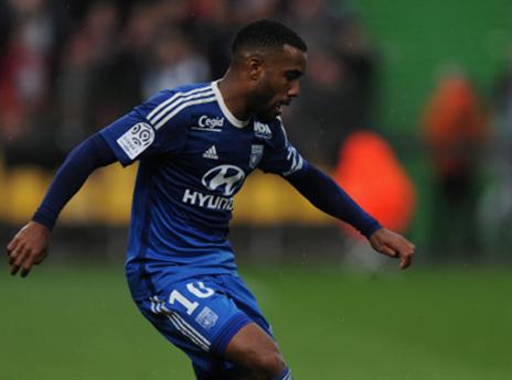 ליון שומרת על קשר עין בצמרת (getty)