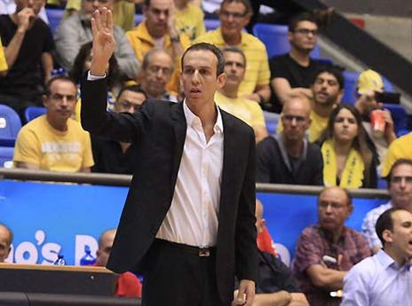 יכול להזדהות עם גודס. קטש (אלן שיבר)