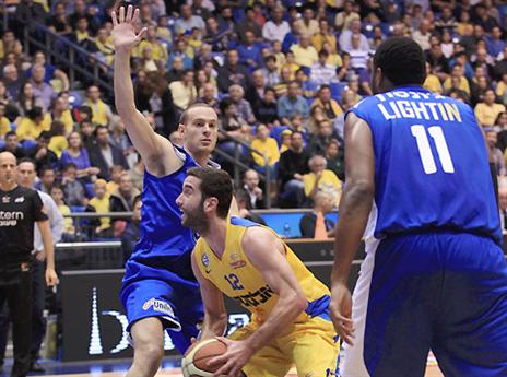 נעימי לא ממש ירצה לזכור את המשחק מול האקסית (צילום: אלן שיבר)