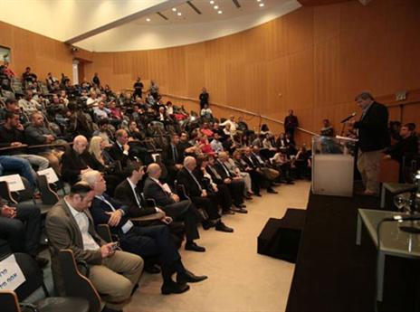 "המלחמה מתחילה בכנס הזה"