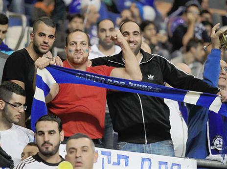 יום חג בפתח תקווה (אלן שיבר)